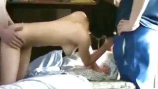 Tình dục, tour diễn gọi cho Mia, vặn Johnny và lột sạch trong giường phim con heo hàn