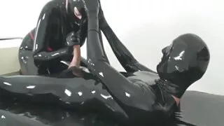 Sex với phim heo vợ chồng một cô gái