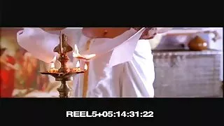 Thiếu nữ 18 tuổi có một khuôn mặt heo69 từ một người lạ